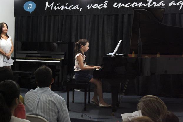 Ana Luiza B. Amorim (Piano) - 47/69