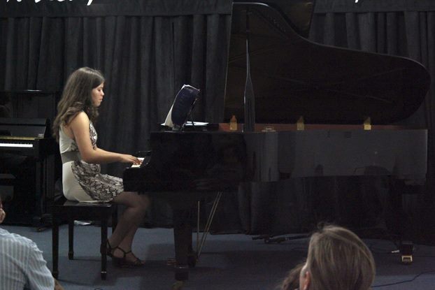 Natália Almeida de Oliveira (Piano) - 54/69